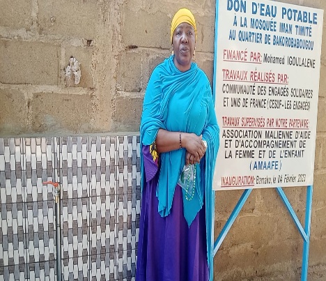 Accès à l'eau potable — puits communautaires
